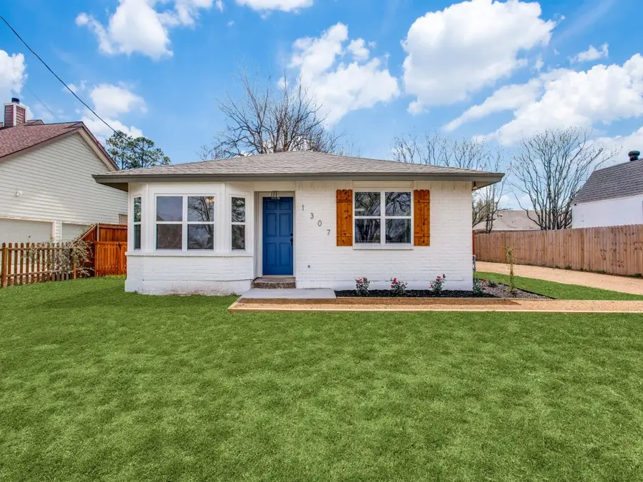1307 Worthington Street, Grapevine, TX 76051 - #2