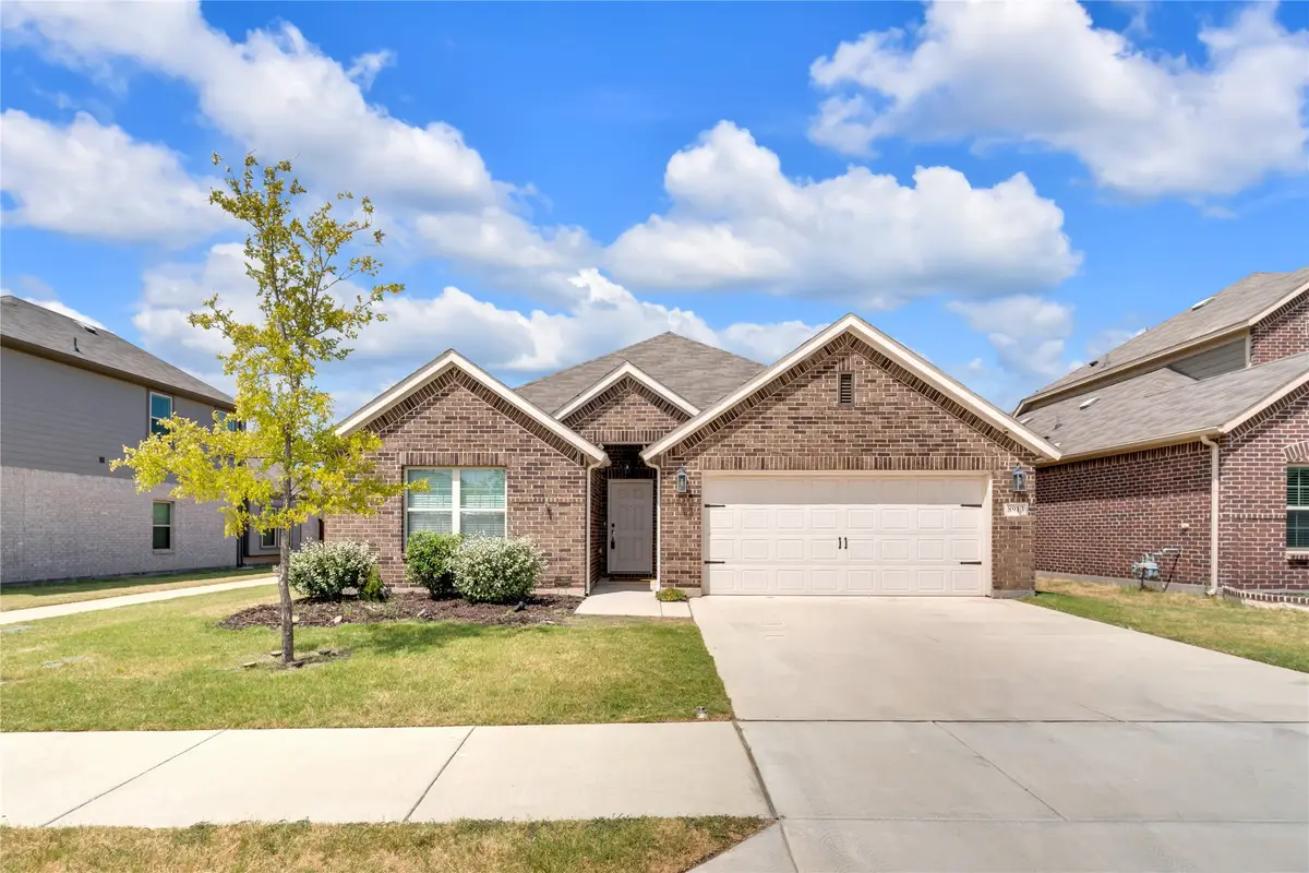 8913 Lantana Meadow Drive, Fort Worth, TX 76131 - #1