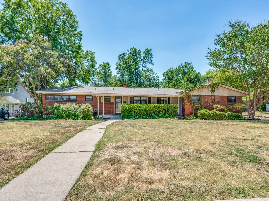7040 Brooks Avenue, Richland Hills, TX 76118 - #1