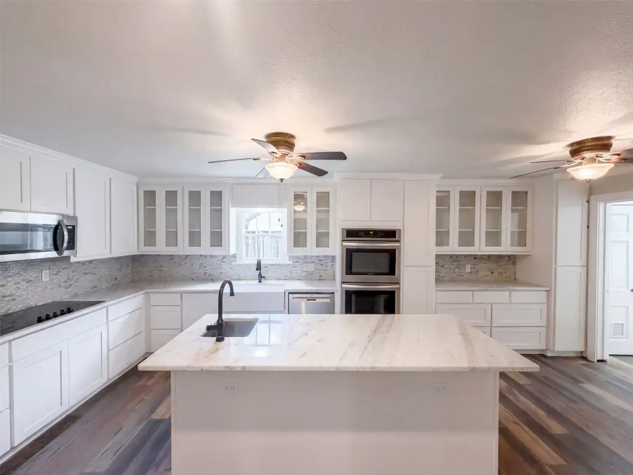 923 S Lindsay Street, Gainesville, TX 76240 - #2