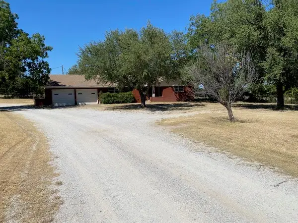 7960 W Fm 8, Stephenville, TX 76401