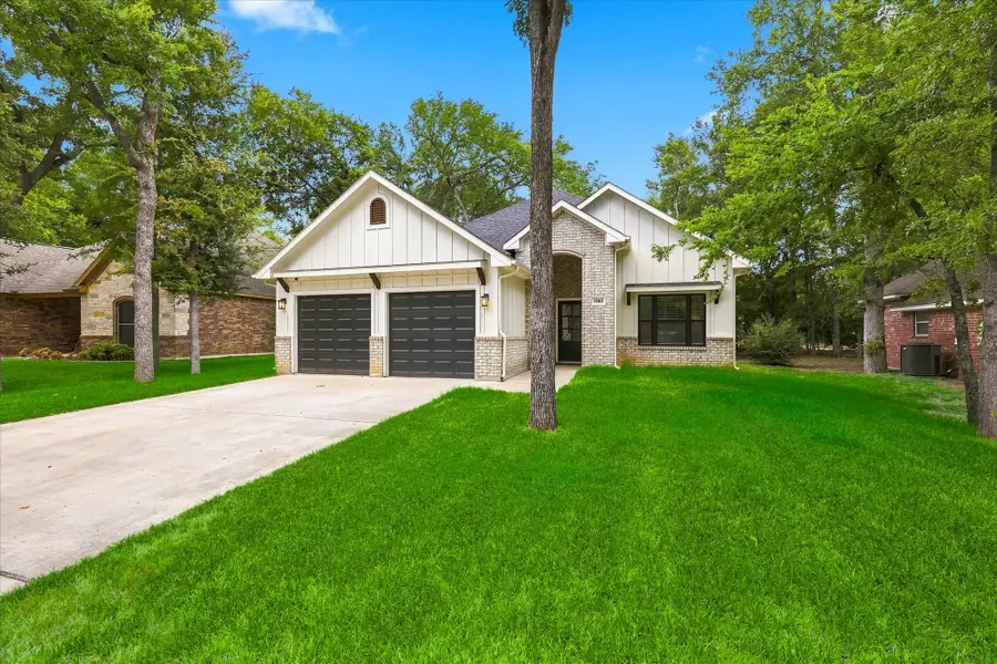 1001 Oak Valley Road, Burleson, TX 76028 - #2
