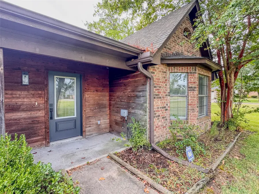 204 Briarwood Street, Sulphur Springs, TX 75482 - #3