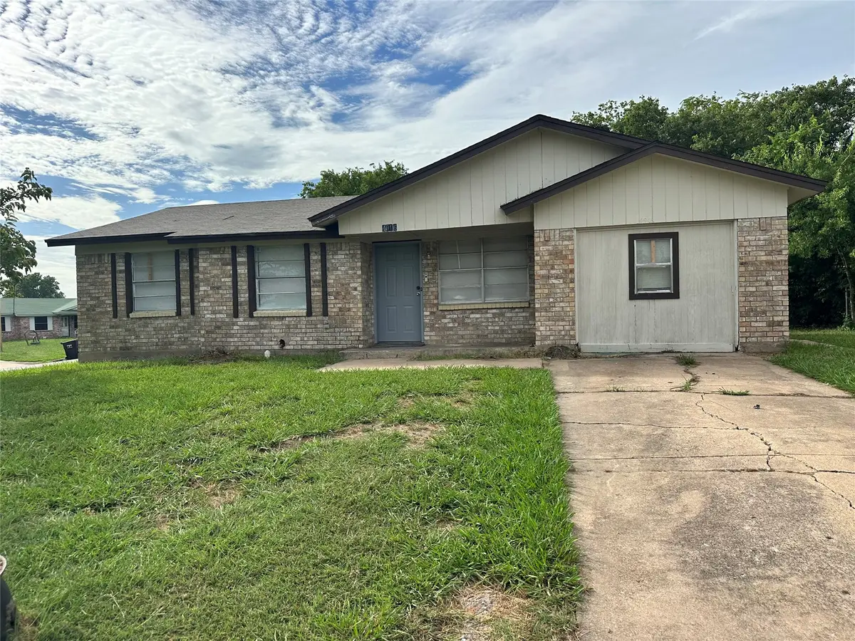 4916 Mcdougal Street, Greenville, TX 75401 - #1