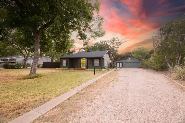 1800 Carl Street, Fort Worth, TX 76103