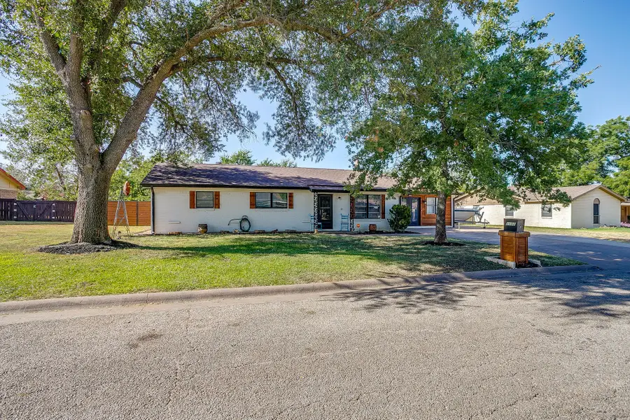 2102 SE 10th Street, Mineral Wells, TX 76067 - #2