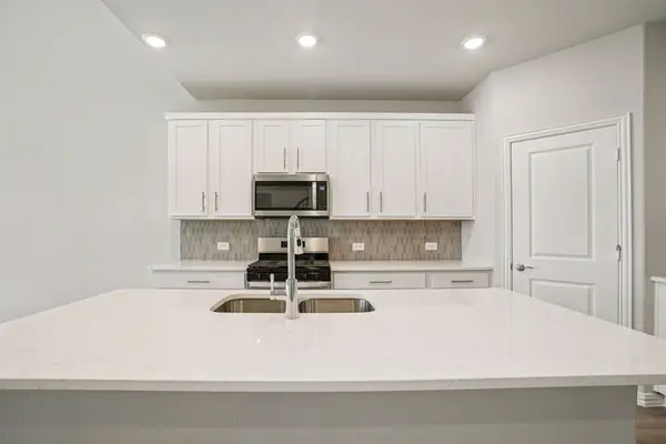 2126 Longchamp Lane, Seagoville, TX 75159