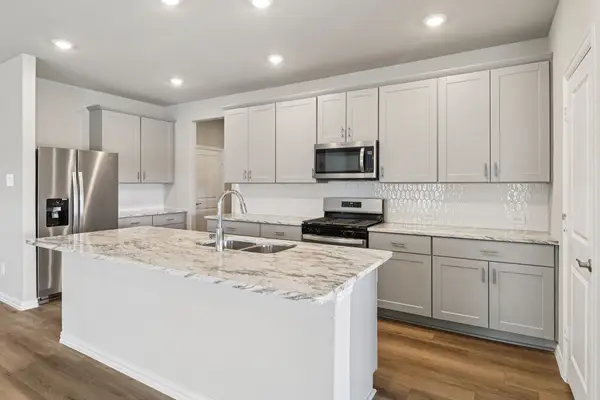 2122 Longchamp Lane, Seagoville, TX 75159