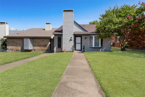 1517 Britainway Lane, Dallas, TX 75228