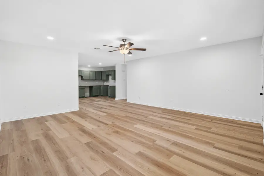 4920 S Peachtree Road, Balch Springs, TX 75180 - #3