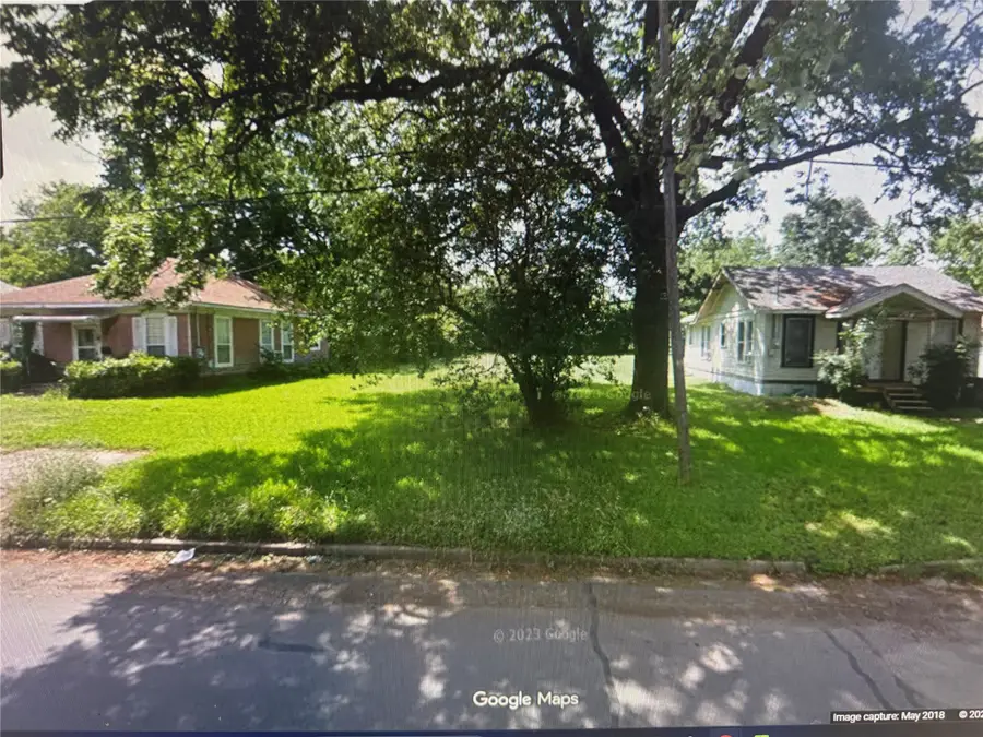 735 W 1st Avenue, Corsicana, TX 75110 - #2