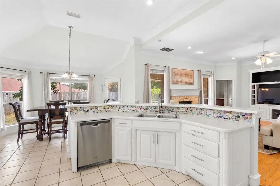 5344 Lynda Court, North Richland Hills, TX 76180 - #3