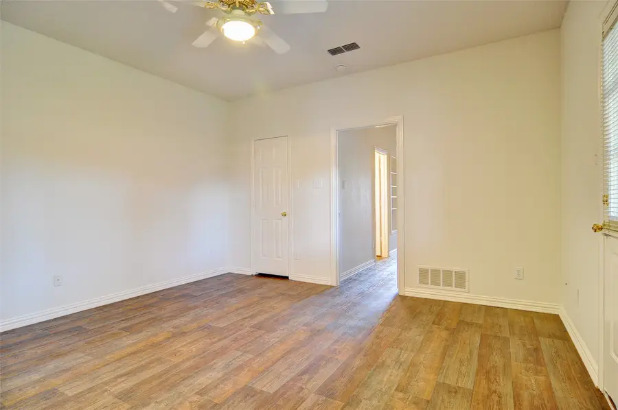 6623 Waterwood Trail, Benbrook, TX 76132 - #3