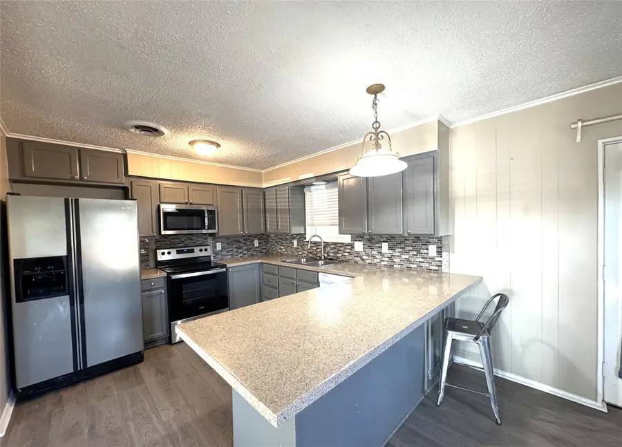 506 Walnut Street, Collinsville, TX 76233 - #2