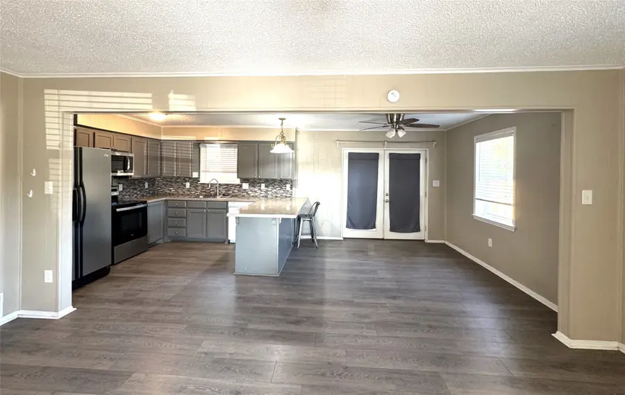 506 Walnut Street, Collinsville, TX 76233 - #3
