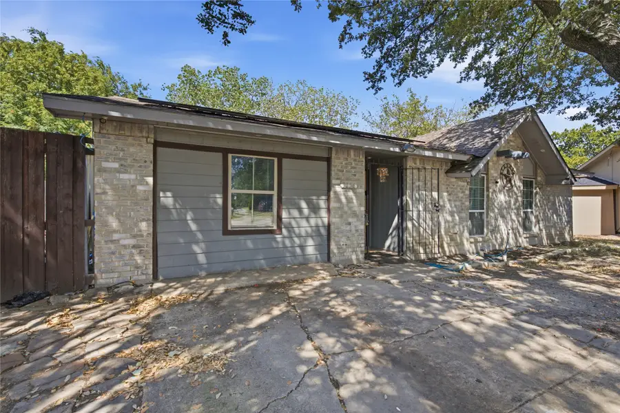 3156 Abbey Road, Carrollton, TX 75007 - #2