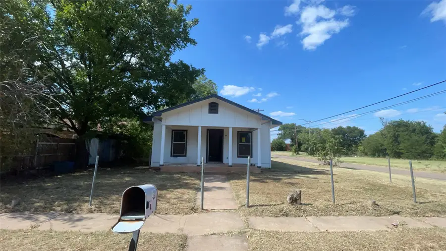 1300 N 9th Street, Wichita Falls, TX 76306 - #2