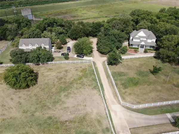 2600 Rosebud Lane, Richland Hills, TX 76118