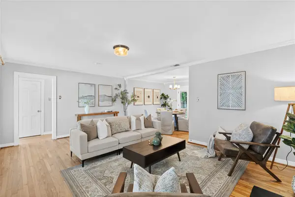 649 Peavy Road, Dallas, TX 75218