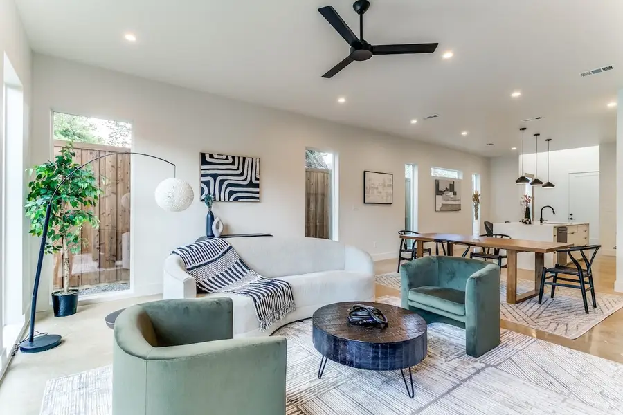 911 Muncie Avenue, Dallas, TX 75212 - #3