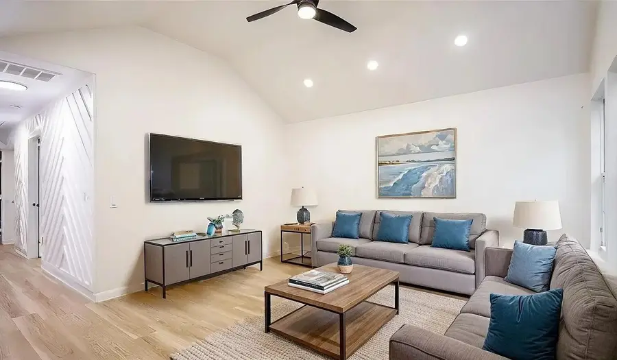 1926 Arizona Avenue, Dallas, TX 75216 - #2