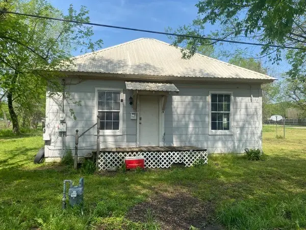 614 2nd Street, Kerens, TX 75144