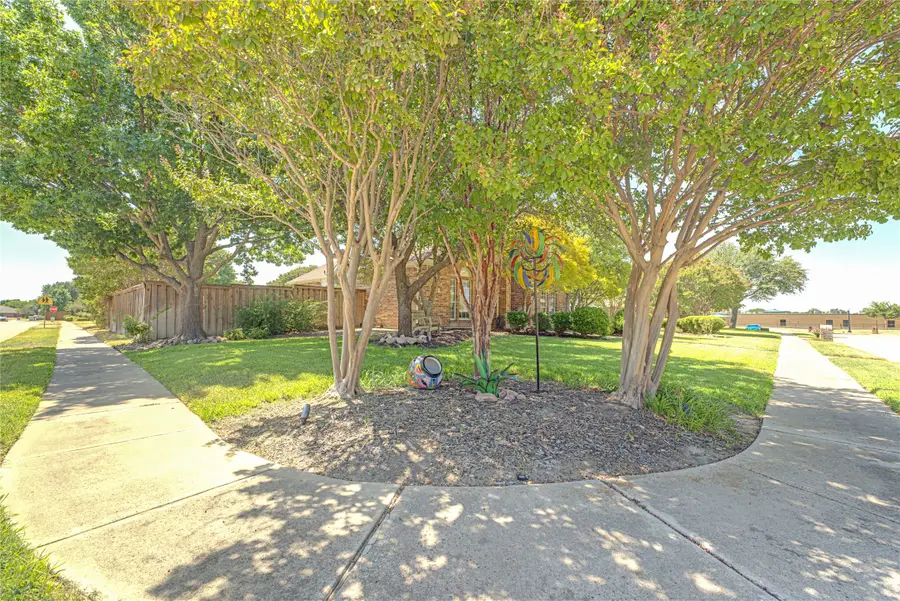 130 W Clubview Court, Murphy, TX 75094 - #2