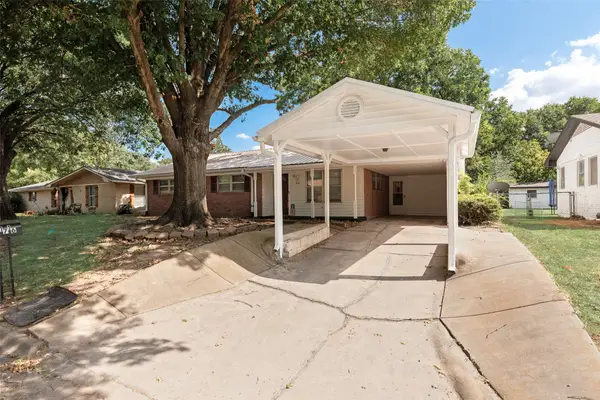 1716 Harris Street, Gainesville, TX 76240
