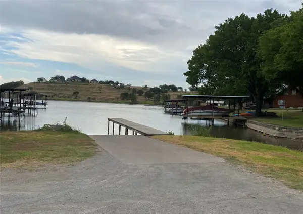 4632 Evening View Drive, Granbury, TX 76048