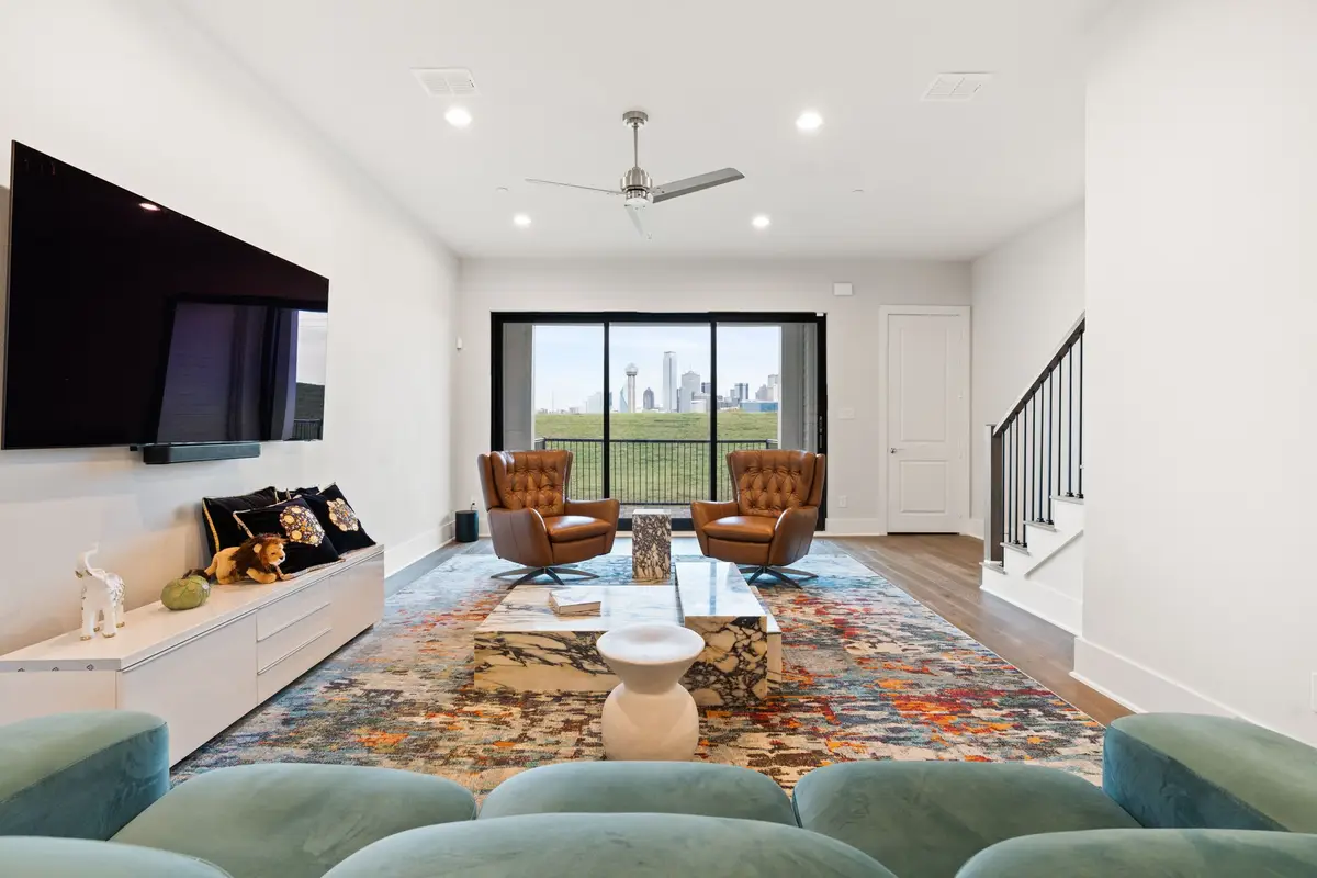 381 E Greenbriar Lane #1603, Dallas, TX 75203 - #1
