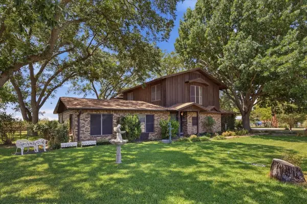 6221 Highway 8, Desdemona, TX 76445