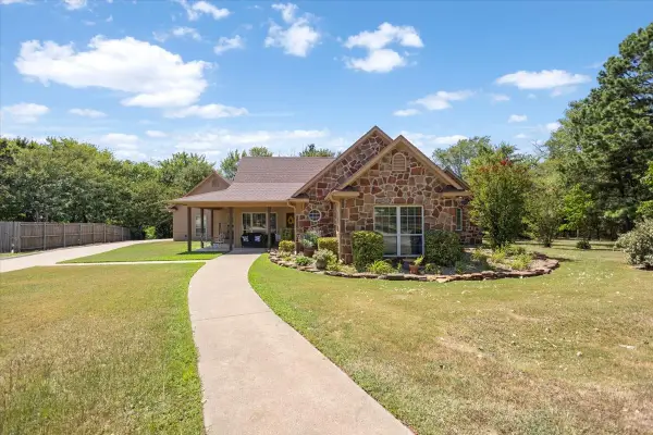15610 Regian Drive, Lindale, TX 75771