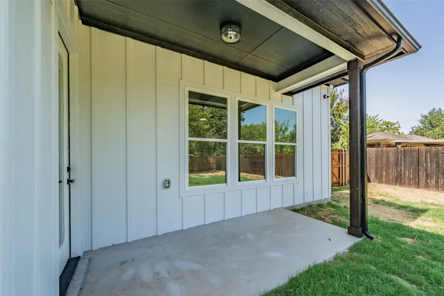 305 Hobbs Avenue, Boyd, TX 76023 - #3