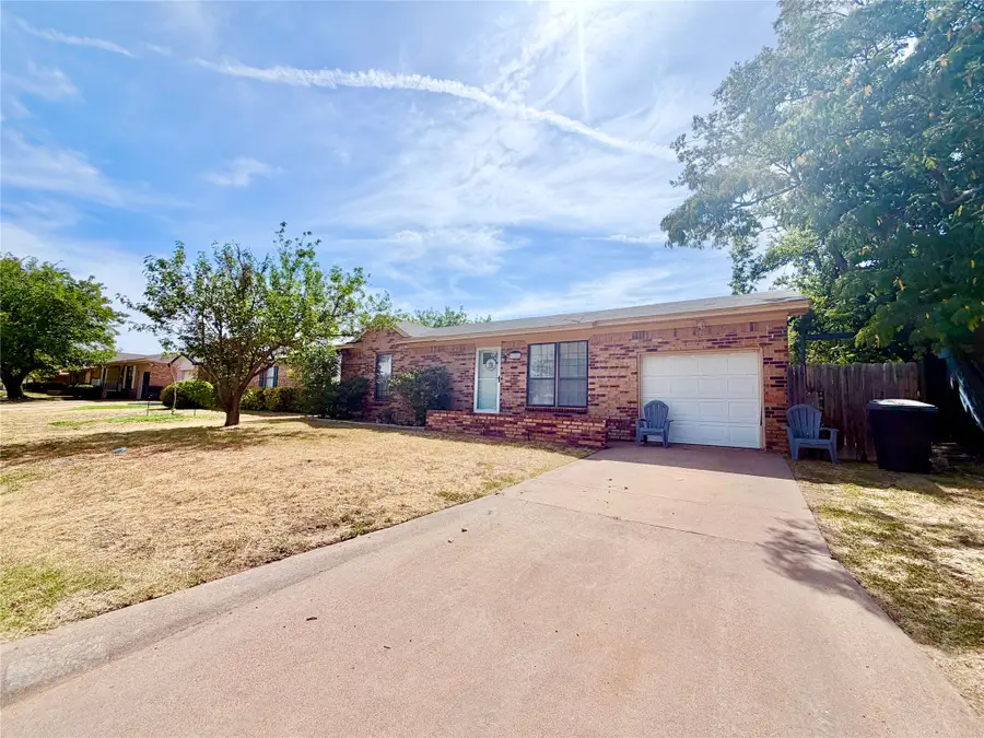 3742 Trinity Lane, Abilene, TX 79602 - #3