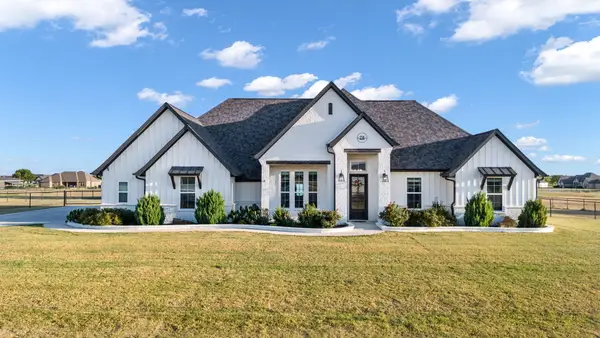 114 Chisos Drive, Decatur, TX 76234