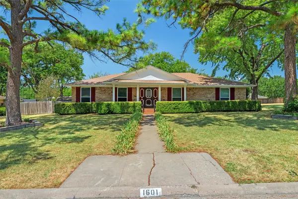 1601 Dakota Drive, Garland, TX 75043