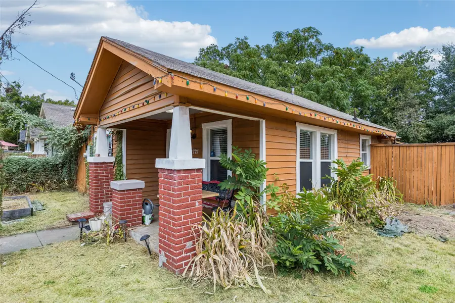 2721 Jeff Street, Fort Worth, TX 76111 - #3