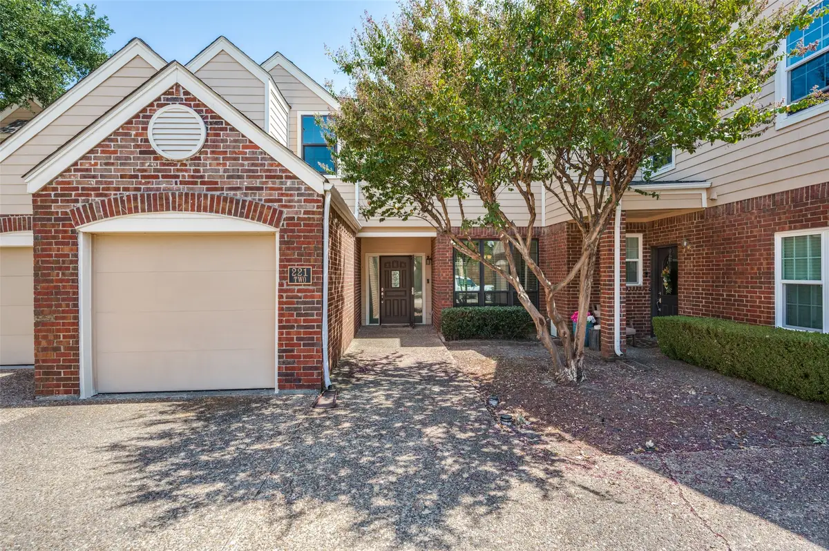 221 Cimarron Trail #2, Irving, TX 75063 - #1