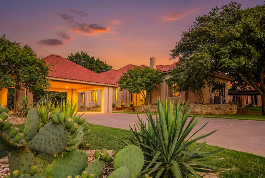 701 W Walcott Street, Pilot Point, TX 76258 - #3