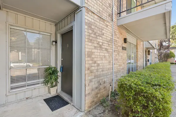 10240 Regal Oaks Drive #B, Dallas, TX 75230
