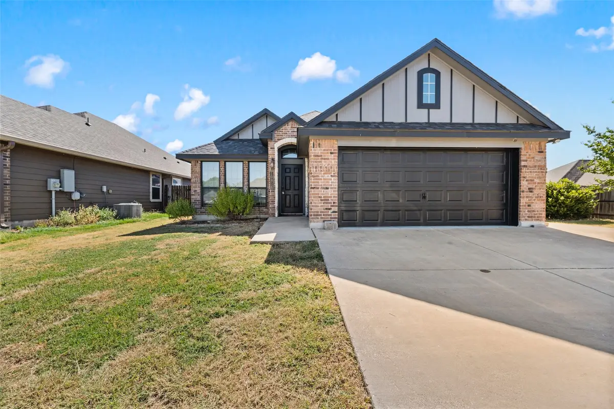 10816 Kestrel Court, Waco, TX 76708 - #1