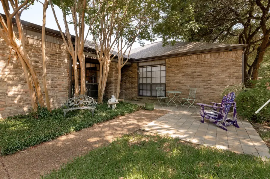 2729 Fairway Park Street, Grand Prairie, TX 75050 - #3