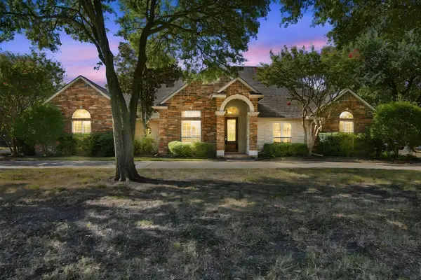 1212 N Creek Circle, Waxahachie, TX 75165