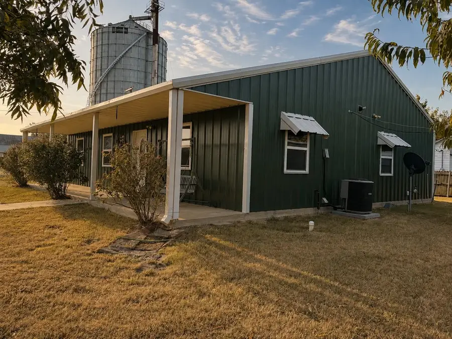 702 Main Street, Windom, TX 75492 - #2