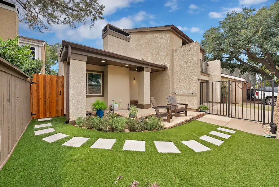 1612 Hawthorne Drive, Arlington, TX 76012 - #3