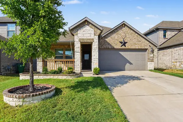1421 Rolling Fox Drive, Forney, TX 75126