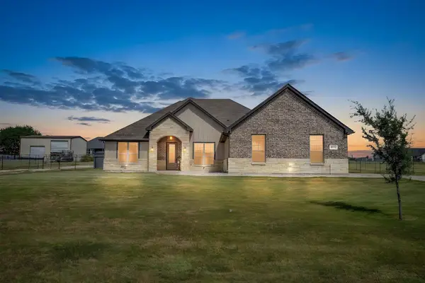 8032 County Road 1006, Godley, TX 76044