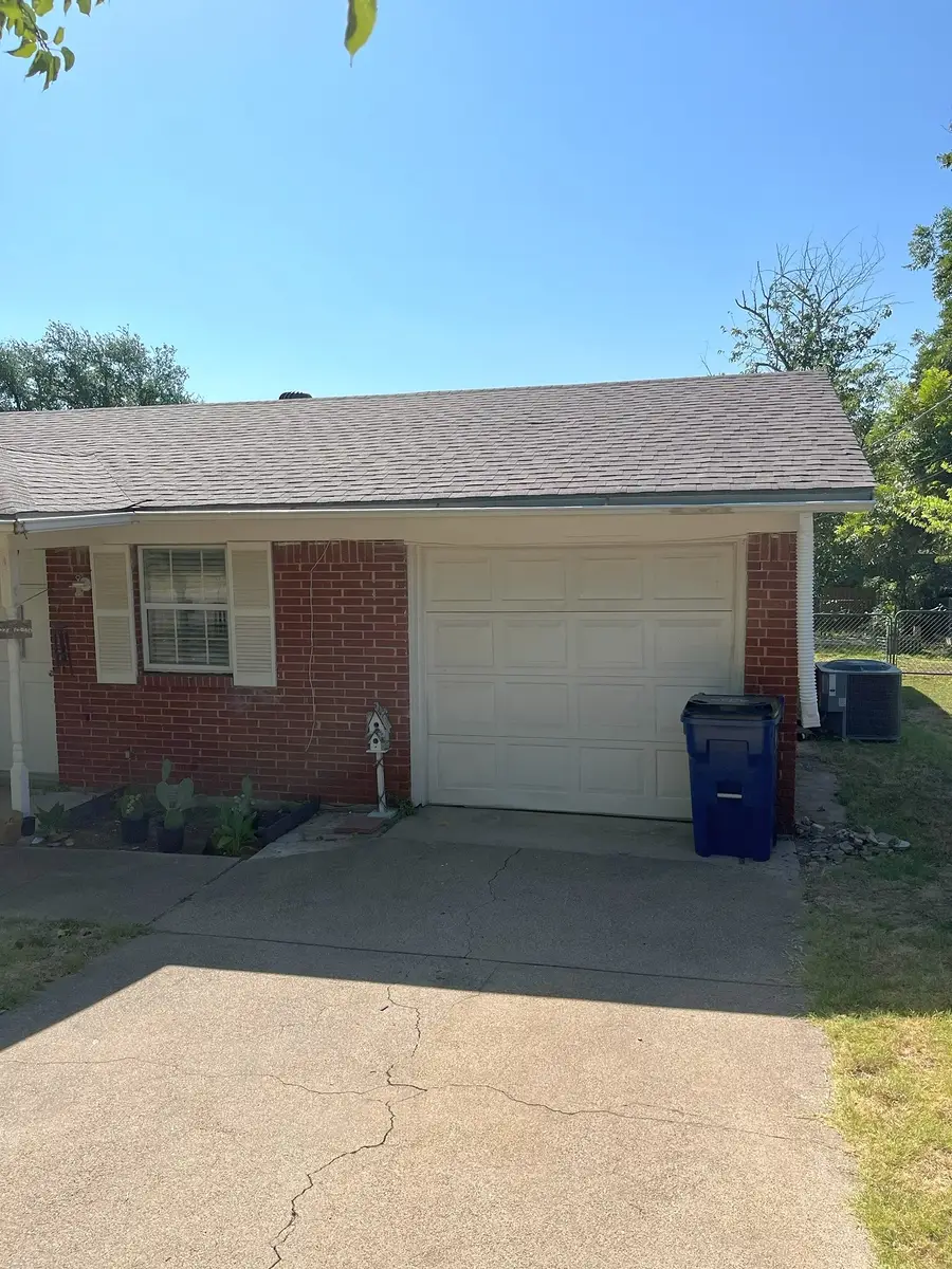 639 NW Renfro Street, Burleson, TX 76028 - #2