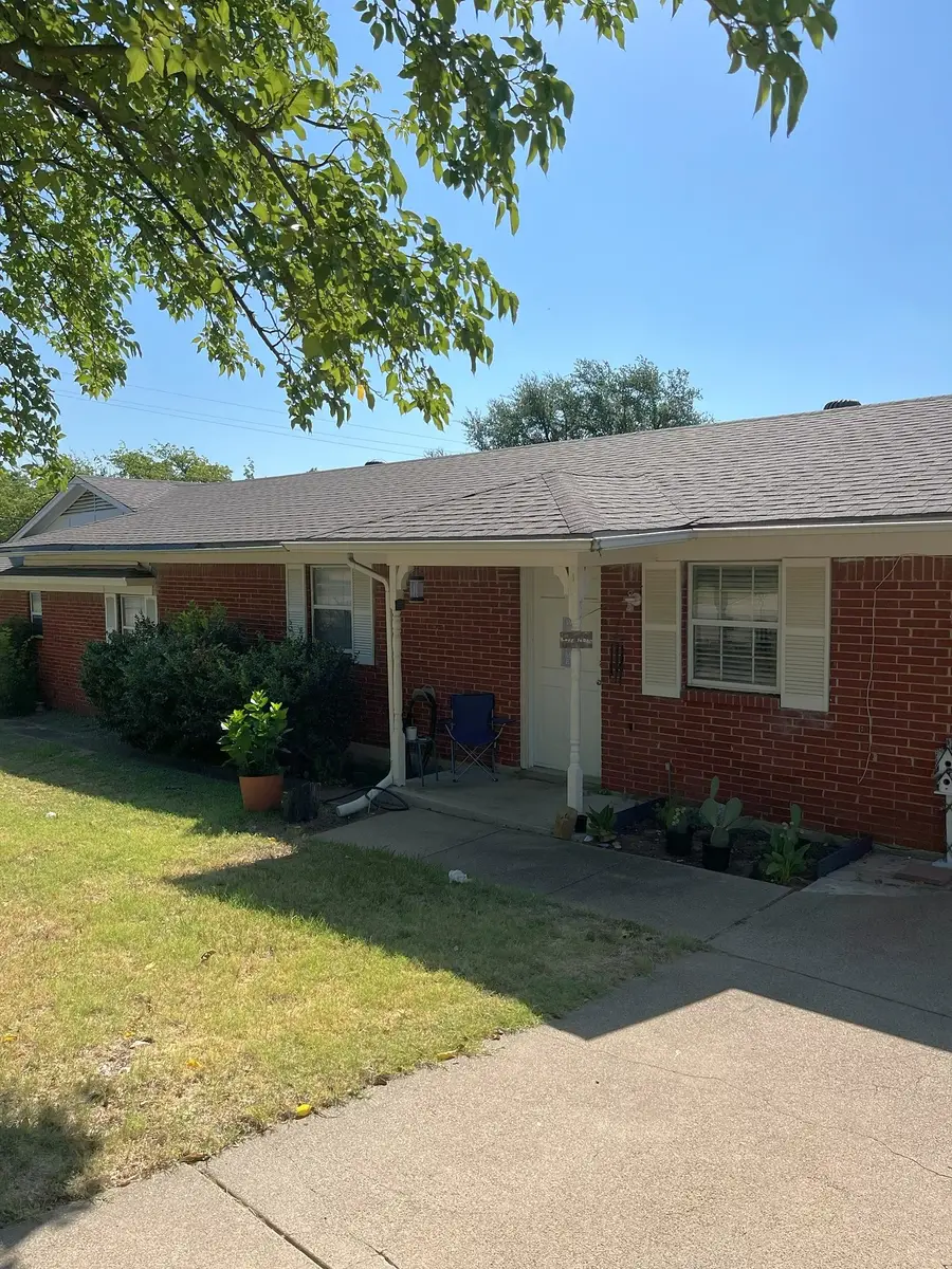 639 NW Renfro Street, Burleson, TX 76028 - #3