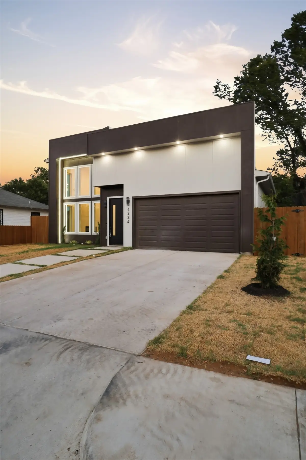 4234 Jamaica Street, Dallas, TX 75210 - #1